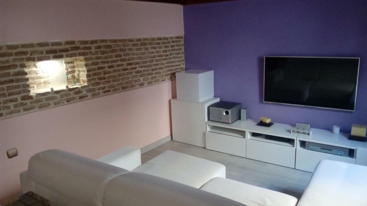 Cosy Double Room + Private Bathroom Sevilla Center Экстерьер фото